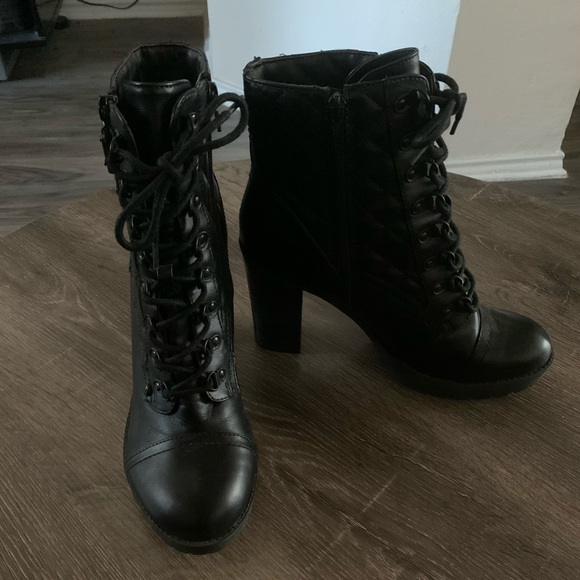 Ladies Boots - Picture 7 of 7